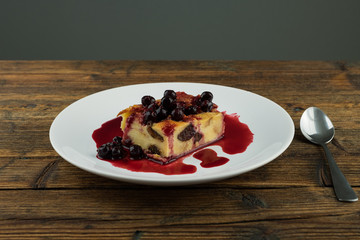 pudding with currants