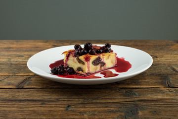 pudding with currants
