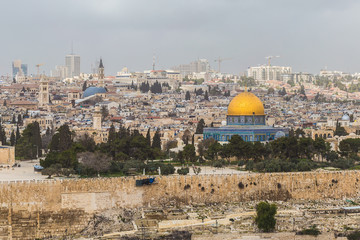 View of the Al-Aqsa Mosque (aka Bayt al-Muqaddas) and the old town of Jerusalem from the Mount of Olives (Jerusalem, Israel)