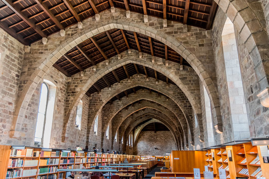 La bibliothèque de Catalunya