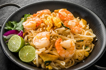 パッタイ　タイの焼きそば　 Pad-thai Thai noodle