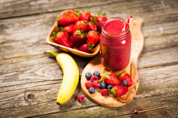 Fresh berry smoothie