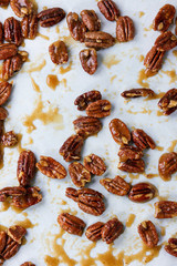 Caramelized pecan nuts