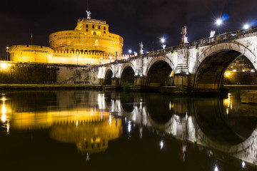 Fototapeta na wymiar Castel St. Angelo left