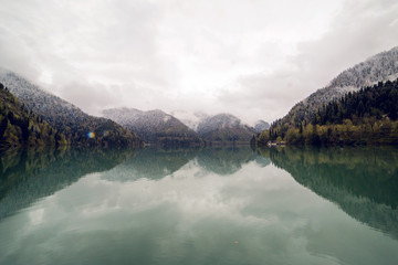 Fototapety  panorama left-to-right Ritsa lake in the spring morning