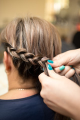 weave braids in the beauty salon
