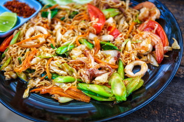 Pad thai with shrimps