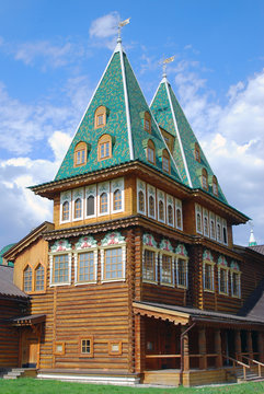 Wooden palace in Kolomenskoye park, Moscow.