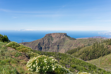 Fototapeta na wymiar The tableland La Fortaleza on the canary island La Gomera. The mesa is a landmark on the island. La Fortaleza de Chipude reaches a height of 1243 metres, and its diameter is 300 meters