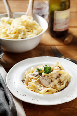 Pasta with mushrooms an creame sauce