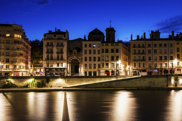 Fototapeta na wymiar Architecture of Lyon along Saone River