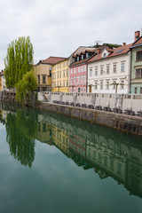 Fototapeta na wymiar Ljubljana canal, Slovenia