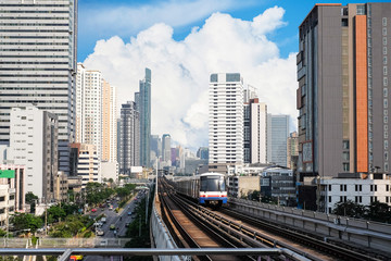Fototapeta na wymiar Sky Train at bangkok,thailand