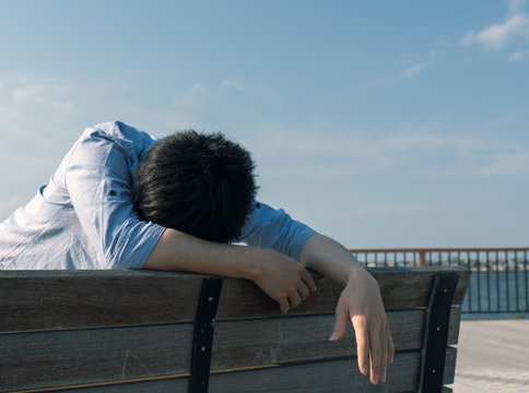 ベンチ,男性,苦悩