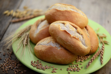 Brötchen Getreide Teller Holz