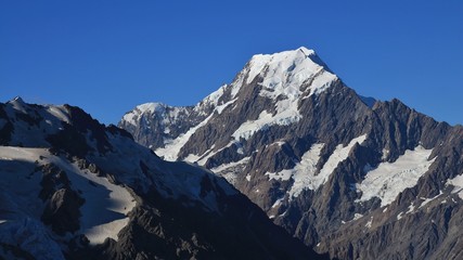 Fototapeta premium Peak of majestic Mount Cook