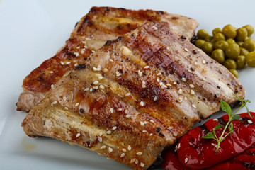 Grilled pork ribs