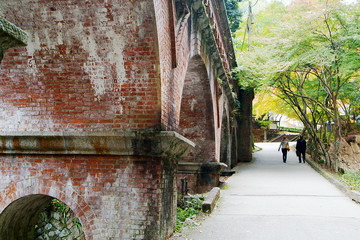 南禅寺水路閣の紅葉