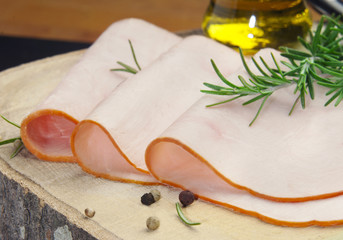 smoked turkey slices