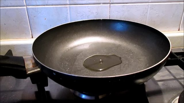 Olio in padella
