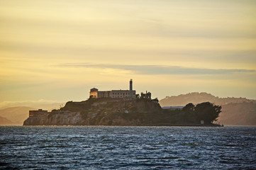 L'isola di Alcatraz nella Baia di San Francisco al tramonto il 7 giugno 2010. L'isola ha ospitato...