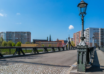 Fototapeta na wymiar Zwickauer Paradiesbrücke