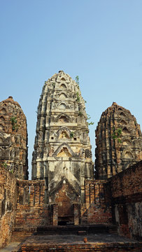 temple in sukhothai national park