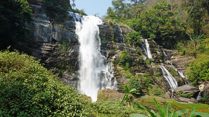 Fototapeta premium mae ya waterfall