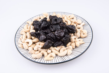 cashew and dried plums