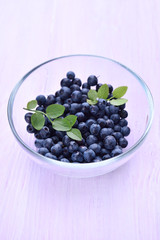 Fresh blueberries in bowl