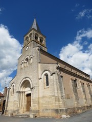 Fototapeta na wymiar Bourgogne - Sâone-et-Loire - Cormatin Façade Eglise Notre-Dame de l'Assoimption