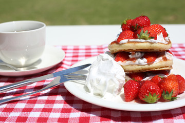 イチゴのパンケーキ