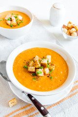 Vegetable soup with croutons