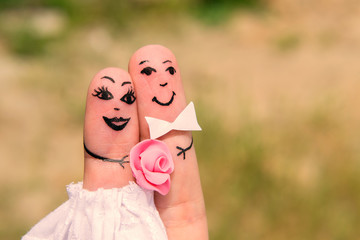 Finger Family. Bride and groom