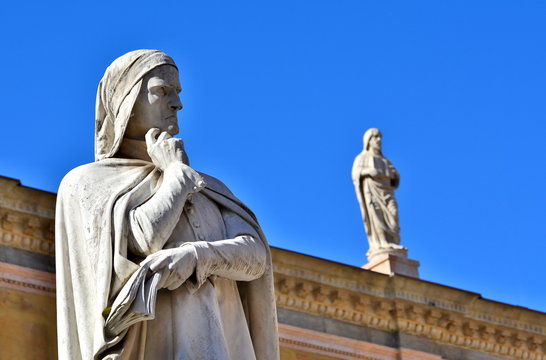 The staue of the most famous medieval writer in Italy, Dante Alighieri, the statue in Verona.