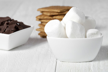 ingredients for smore