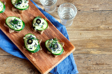 Mini sandwiches with salad