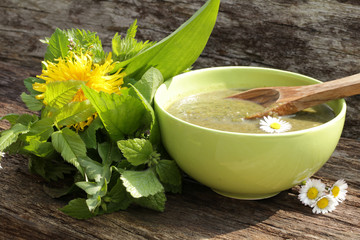 wildkräutersuppe © TwilightArtPictures