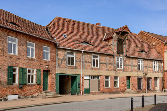 Ehemalige Brauerei und Schankwirtschaft in der Ludwigsluster Kanalstra&szlig;e