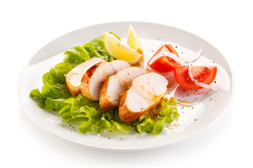 Grilled chicken fillet and vegetables