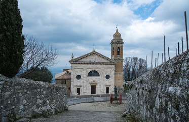chiesa in Montalcino, toscana, Italia