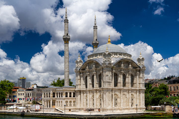 Fototapeta na wymiar Bosphorus Mosque