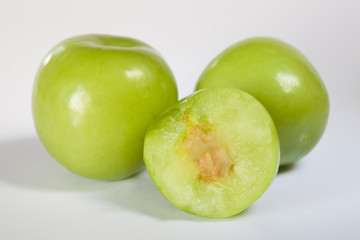 green plums
