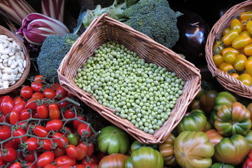 Vegetable shop counter