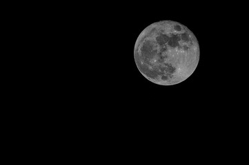 Luna piena hd © vk1984