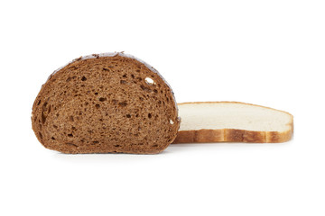 slice of pumpernickel and rye bread