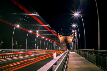 Fototapeta na wymiar Nibelungenturm/Nibelungenbrücke Worms bei Nacht