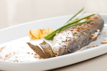 trout fish baked with nuts