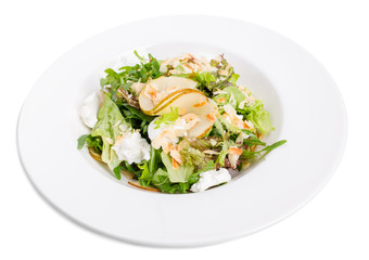 Pear salad with goat cheese and almonds.