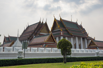 Wat Ratchanaddaram and Loha Prasat Metal Palace